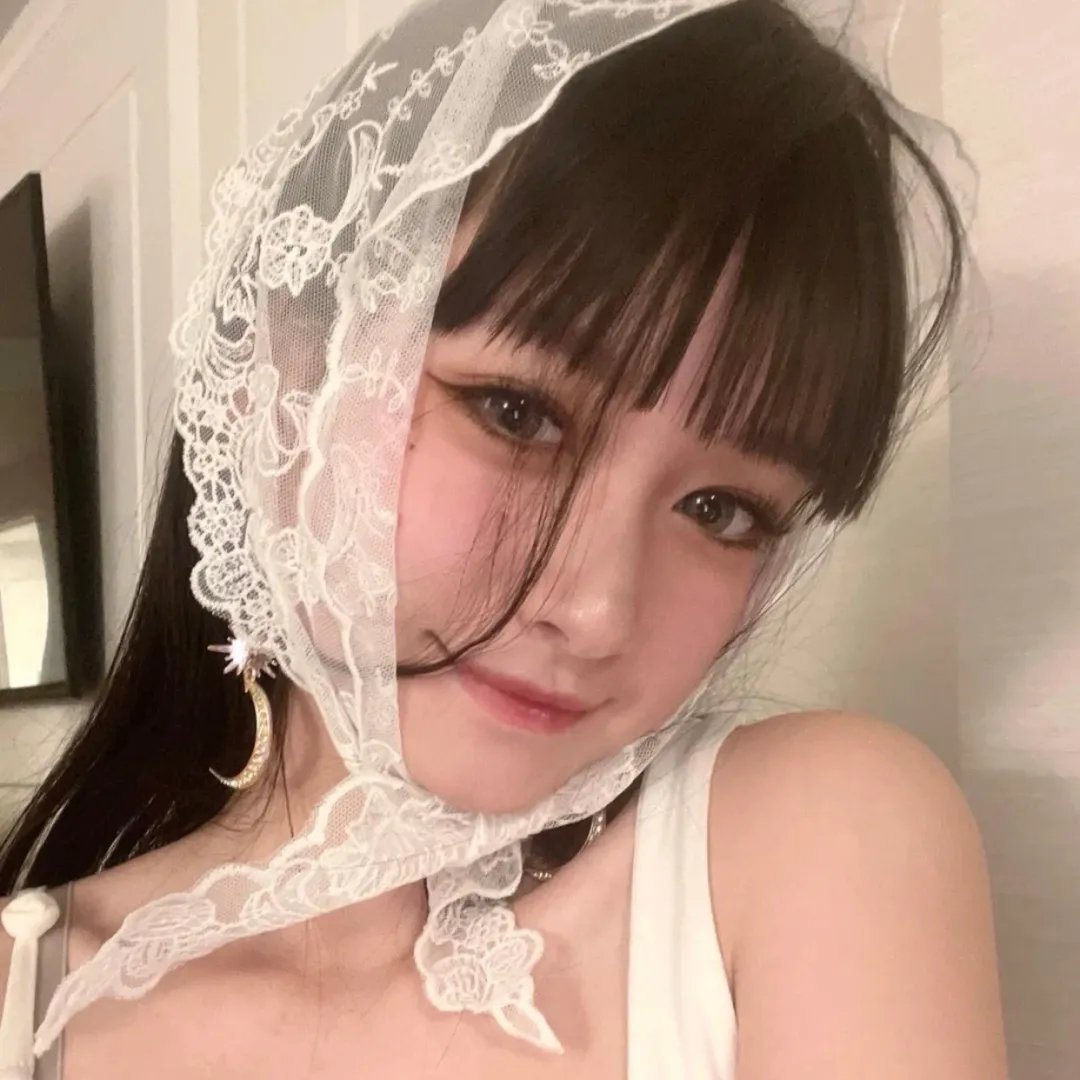 清秀俏佳人